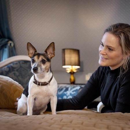 Jaernvaegshotellet B&B Skara Eksteriør billede