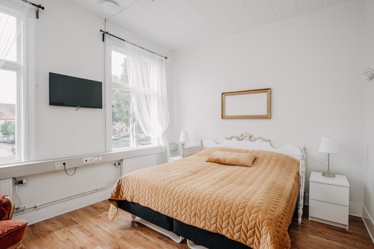 Jaernvaegshotellet B&B Skara Eksteriør billede