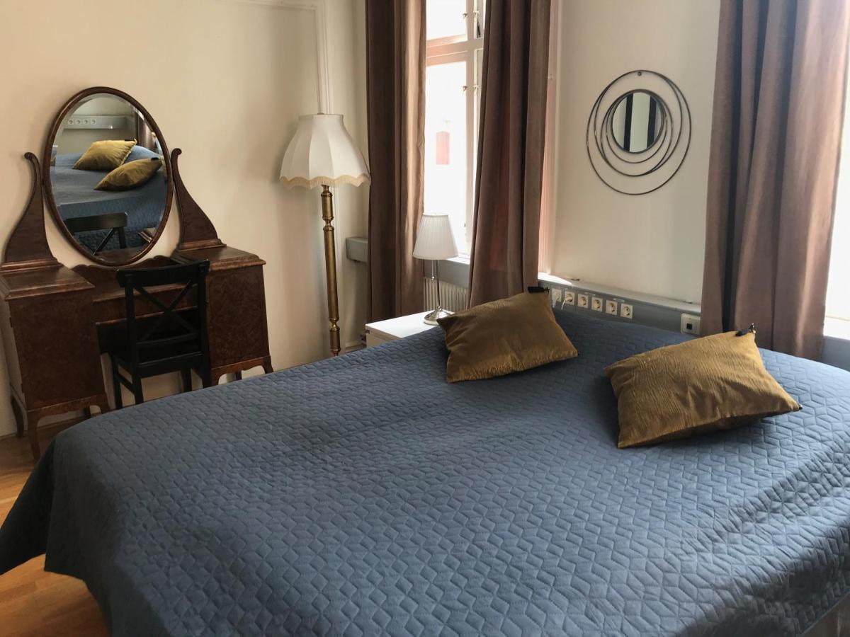 Jaernvaegshotellet B&B Skara Eksteriør billede