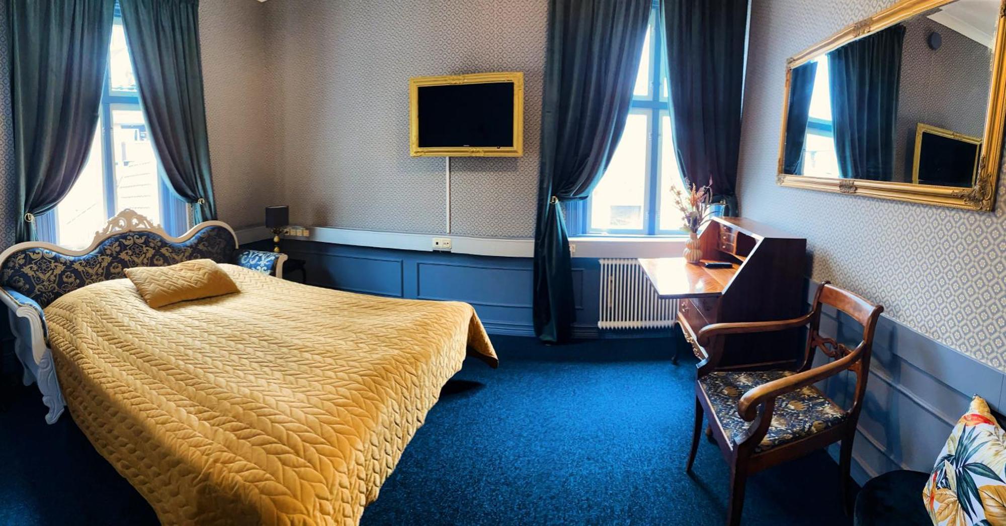 Jaernvaegshotellet B&B Skara Eksteriør billede